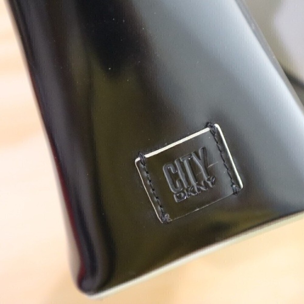 DKNY  Mini Bag Mini‎ Purse Patent Leather Black - Picture 7 of 8